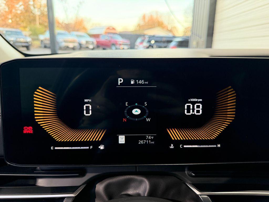 used 2025 Kia Carnival car, priced at $34,907