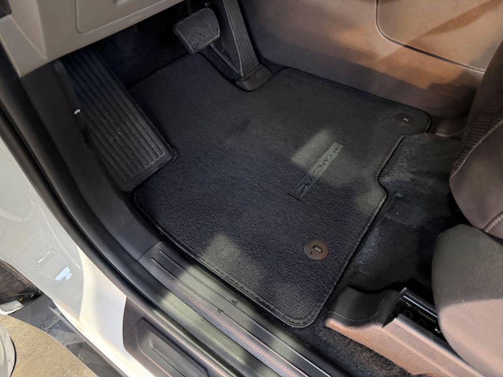 used 2025 Kia Carnival car, priced at $34,907