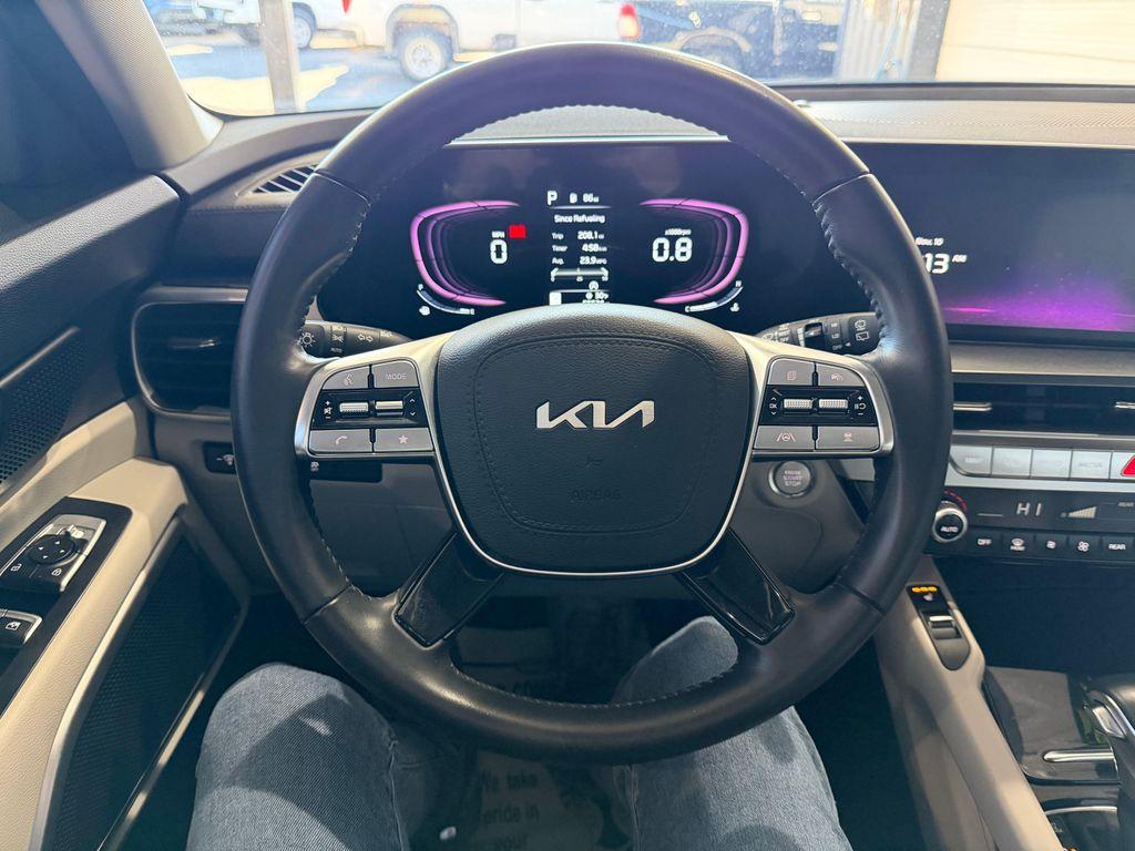 used 2024 Kia Telluride car, priced at $32,204