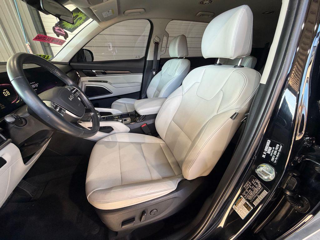 used 2024 Kia Telluride car, priced at $32,204