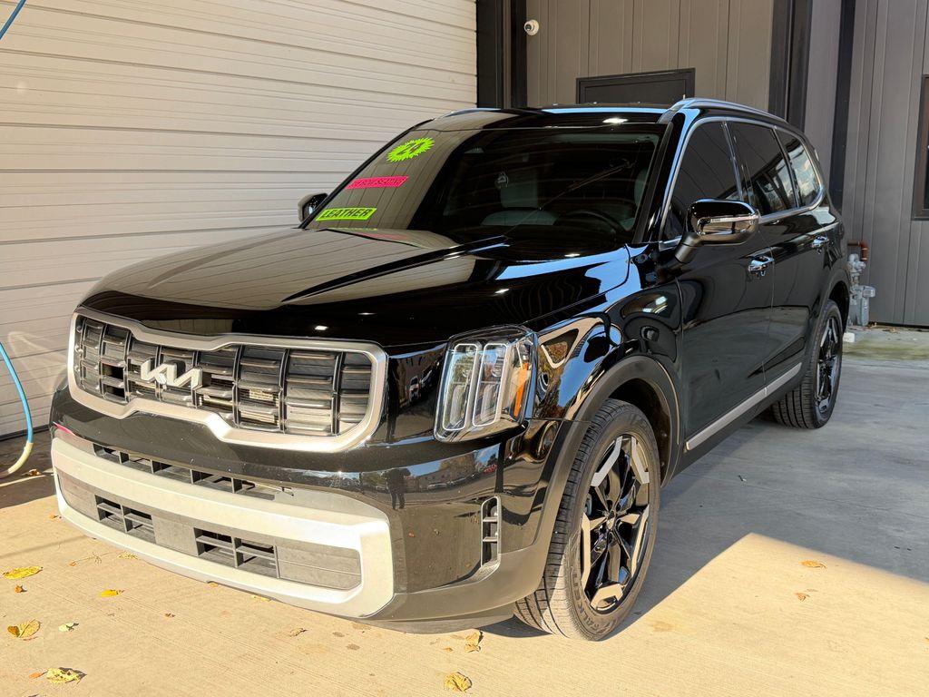 used 2024 Kia Telluride car, priced at $32,204