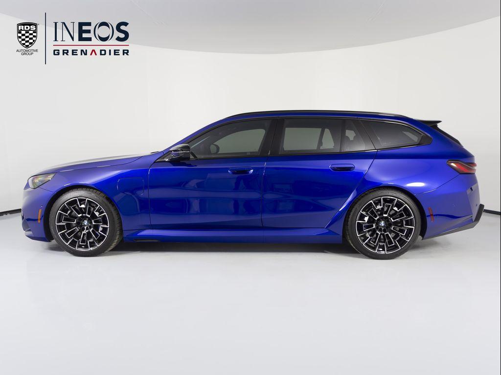 used 2025 BMW M5 car, priced at $138,896