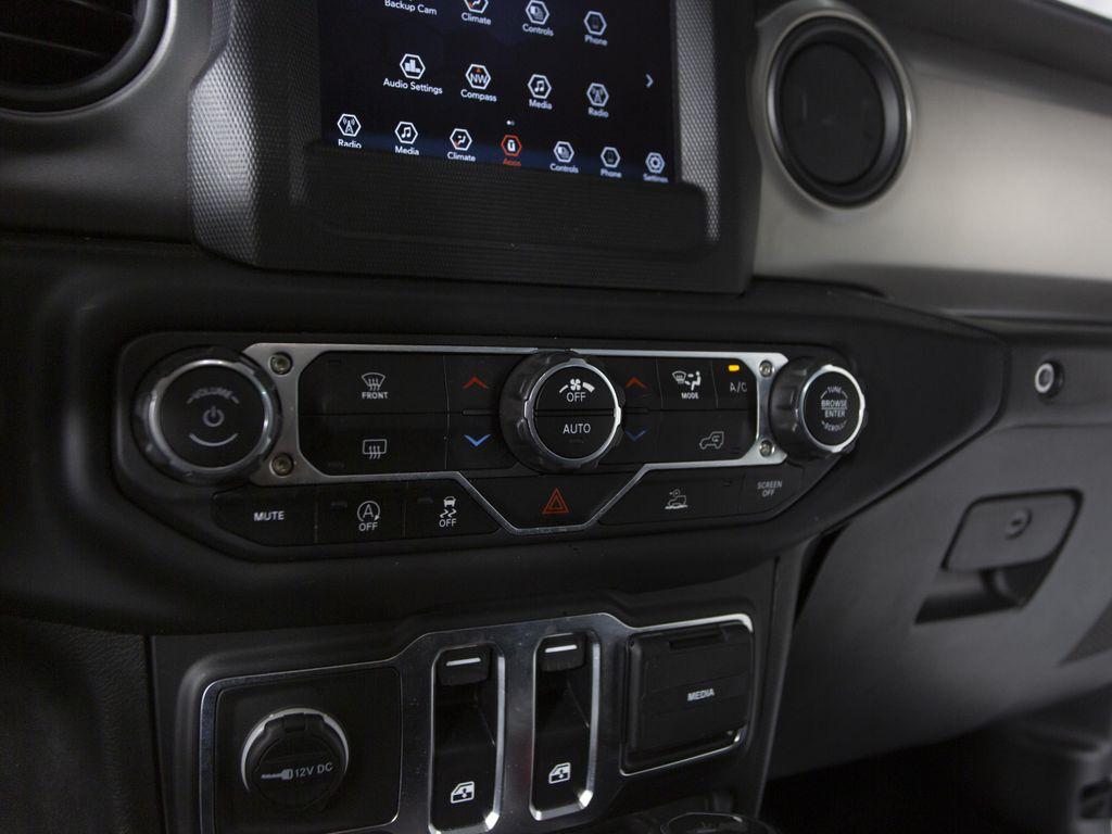 used 2021 Jeep Wrangler car, priced at $26,900