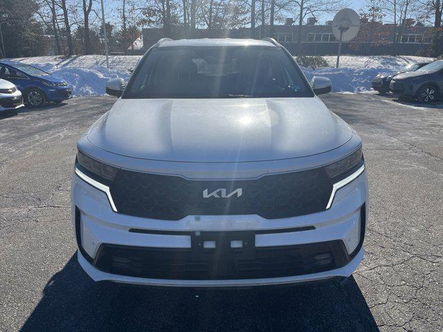 used 2022 Kia Sorento Plug-In Hybrid car, priced at $27,400