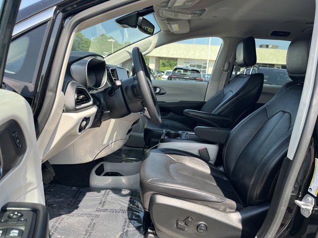 used 2022 Chrysler Pacifica Hybrid car, priced at $20,500