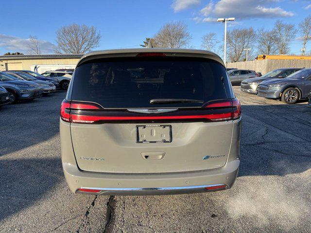 used 2022 Chrysler Pacifica Hybrid car, priced at $24,500