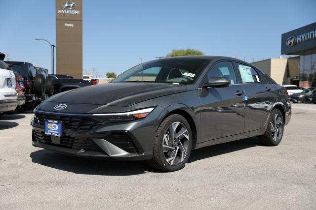 new 2025 Hyundai Elantra car, priced at $26,634