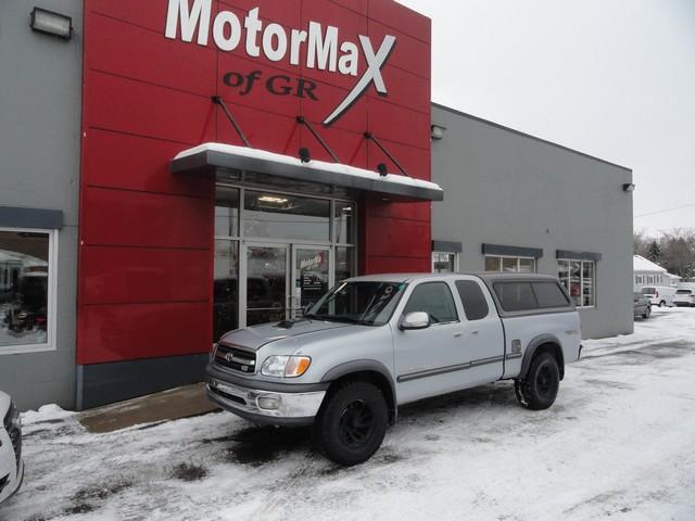 used 2000 Toyota Tundra car, priced at $4,875