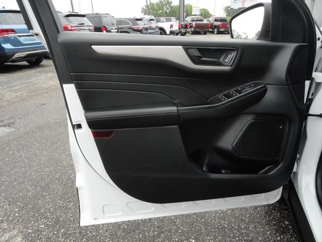used 2022 Ford Escape car, priced at $15,875