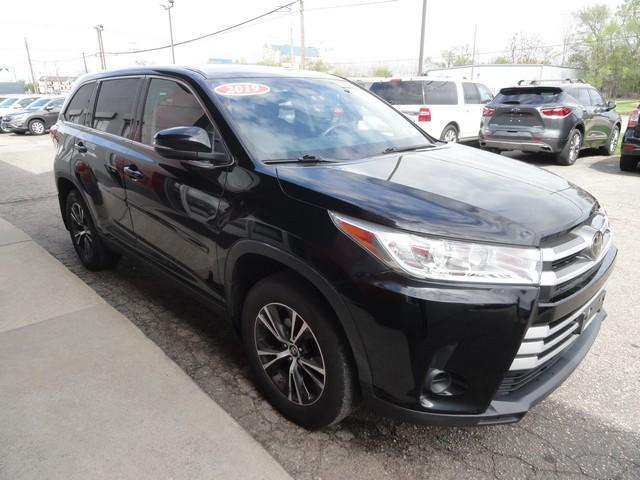 used 2019 Toyota Highlander car, priced at $22,675