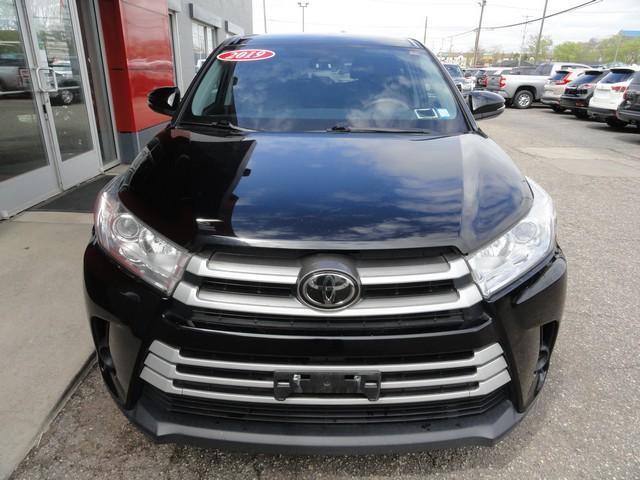 used 2019 Toyota Highlander car, priced at $22,675