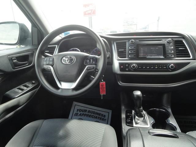 used 2019 Toyota Highlander car, priced at $22,675