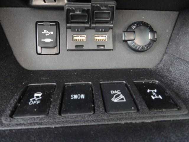 used 2019 Toyota Highlander car, priced at $22,675