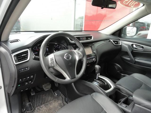 used 2015 Nissan Rogue car, priced at $11,375