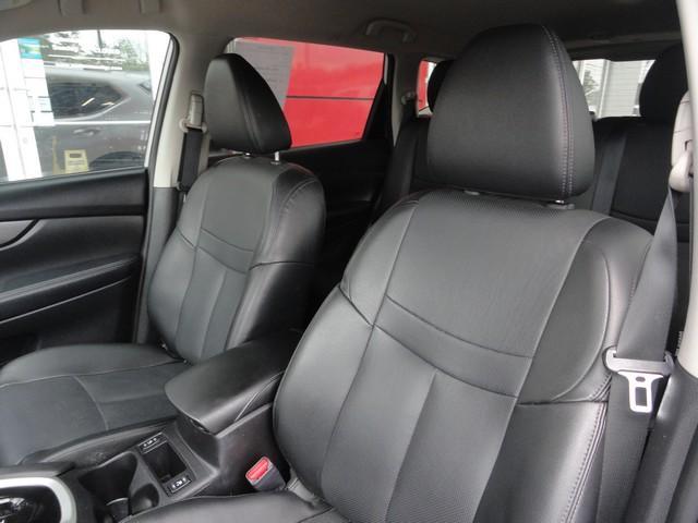 used 2015 Nissan Rogue car, priced at $11,375