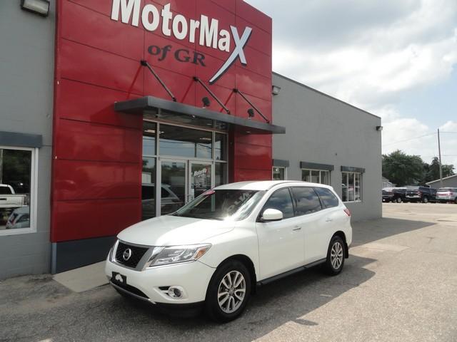 used 2016 Nissan Pathfinder car, priced at $14,875