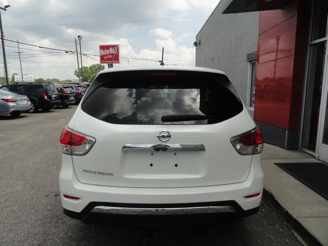 used 2016 Nissan Pathfinder car, priced at $14,875