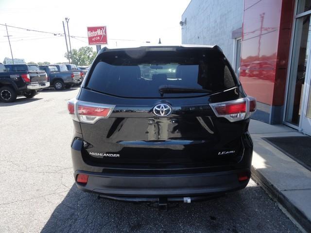 used 2016 Toyota Highlander car, priced at $19,875