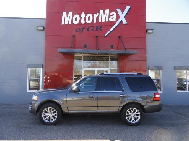 used 2017 Ford Expedition car, priced at $13,875