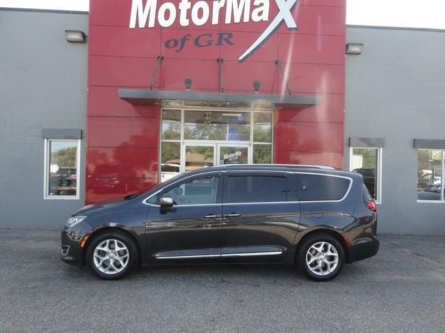 used 2020 Chrysler Pacifica car, priced at $14,875