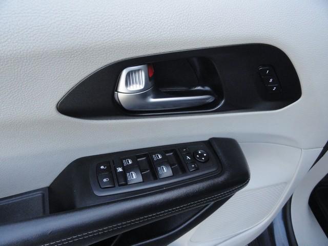 used 2020 Chrysler Pacifica car, priced at $14,875