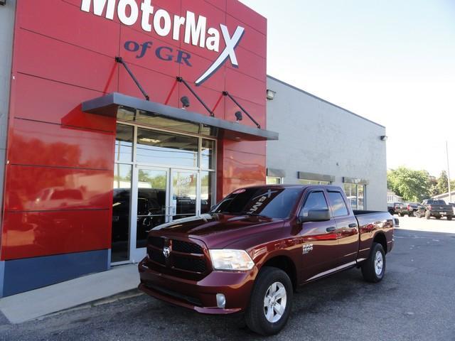 used 2019 Ram 1500 Classic car, priced at $18,875