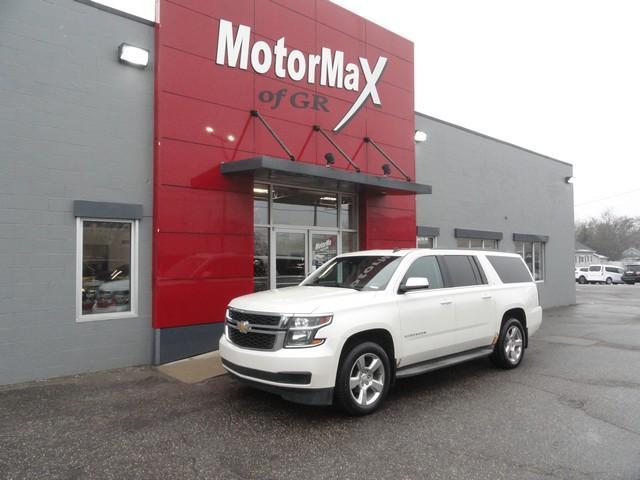 used 2015 Chevrolet Suburban car, priced at $14,675