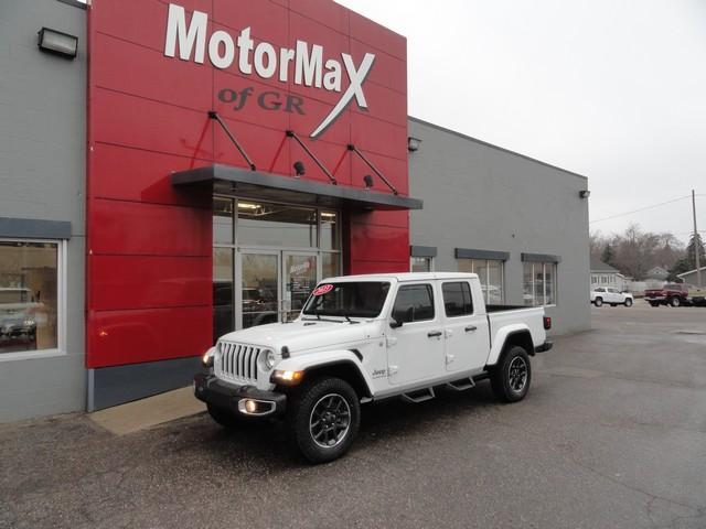 used 2023 Jeep Gladiator car, priced at $29,875