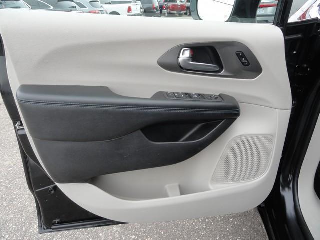 used 2021 Chrysler Pacifica car, priced at $14,675