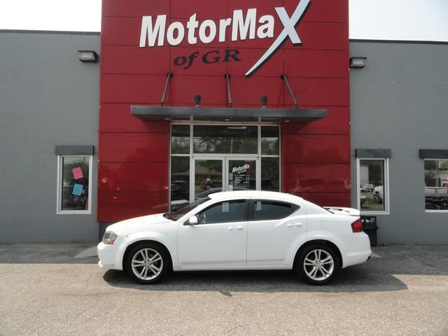 used 2014 Dodge Avenger car, priced at $4,675