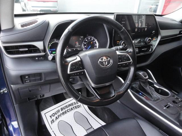 used 2023 Toyota Highlander Hybrid car, priced at $29,875