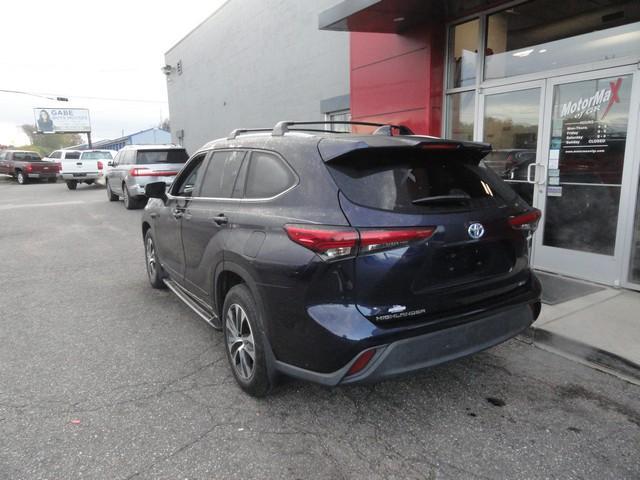 used 2023 Toyota Highlander Hybrid car, priced at $29,875