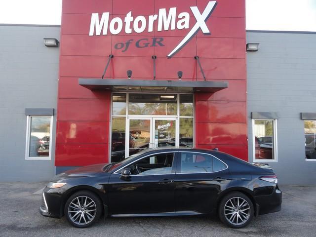 used 2022 Toyota Camry Hybrid car, priced at $21,675