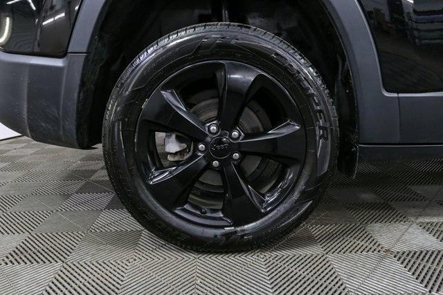 used 2021 Jeep Cherokee car, priced at $20,994