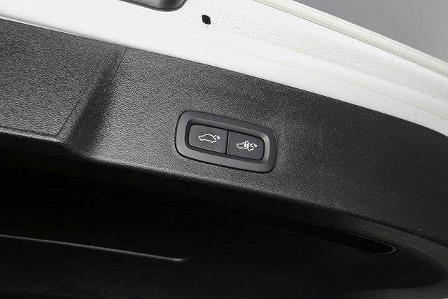 used 2024 Volvo XC40 car, priced at $35,894