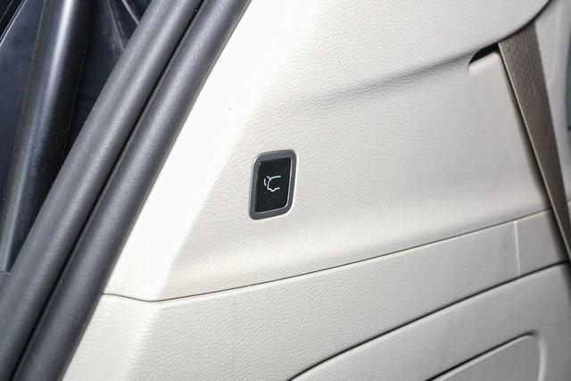 used 2023 Chrysler Pacifica Hybrid car, priced at $26,994