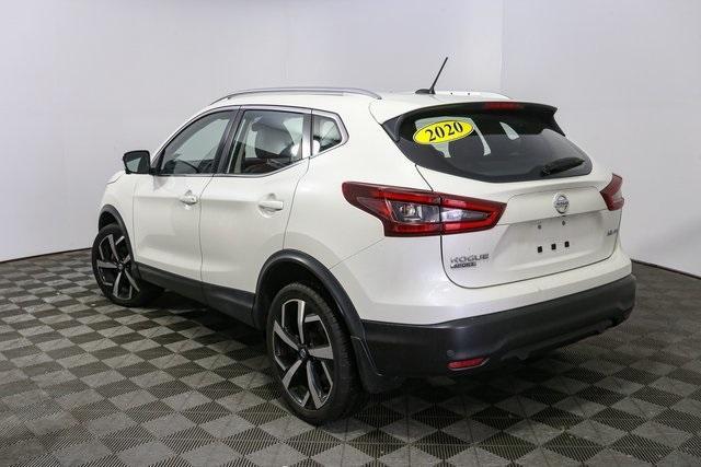 used 2020 Nissan Rogue Sport car, priced at $20,994