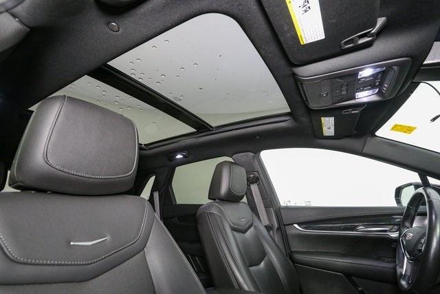 used 2021 Cadillac XT5 car, priced at $30,764
