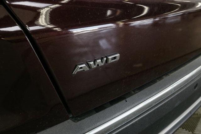 used 2021 Cadillac XT5 car, priced at $30,764