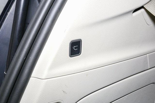 used 2023 Chrysler Pacifica Hybrid car, priced at $28,996