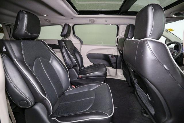 used 2023 Chrysler Pacifica Hybrid car, priced at $28,996