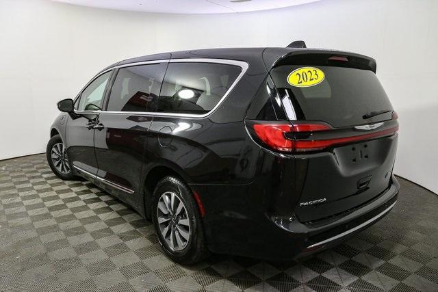 used 2023 Chrysler Pacifica Hybrid car, priced at $28,996