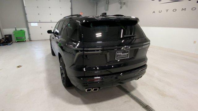 used 2024 Chevrolet Traverse car, priced at $54,900