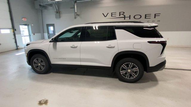 new 2025 Chevrolet Traverse car