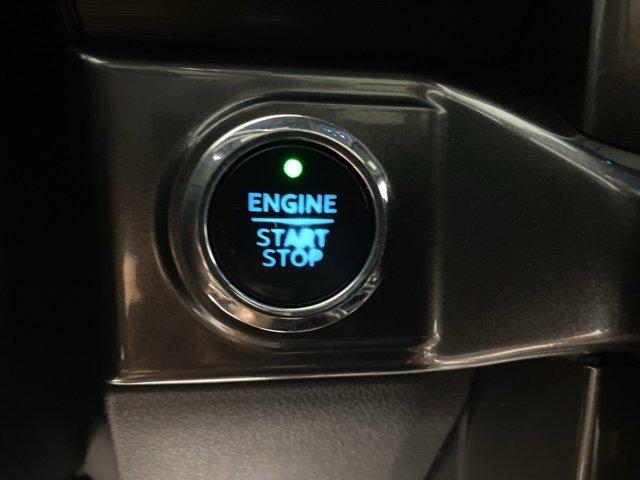 used 2021 Ford F-150 car, priced at $31,900