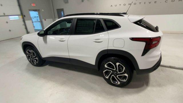 new 2025 Chevrolet Trax car
