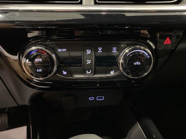 new 2025 Chevrolet Trax car