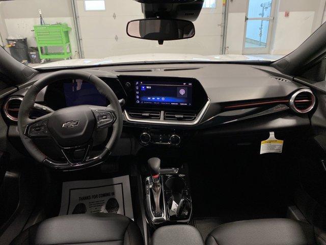 new 2025 Chevrolet Trax car
