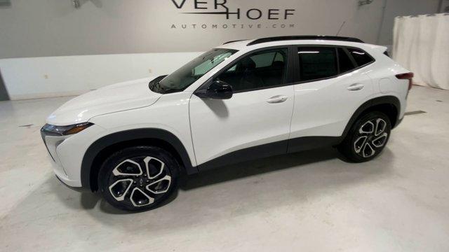 new 2025 Chevrolet Trax car