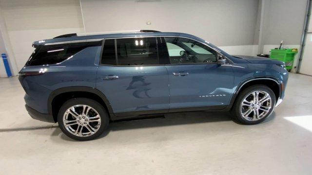 new 2026 Chevrolet Traverse car, priced at $62,040